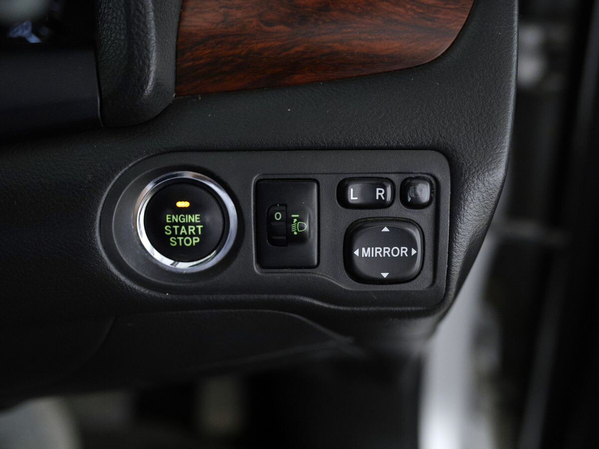 Toyota Premio 2010 - фото автомобиля