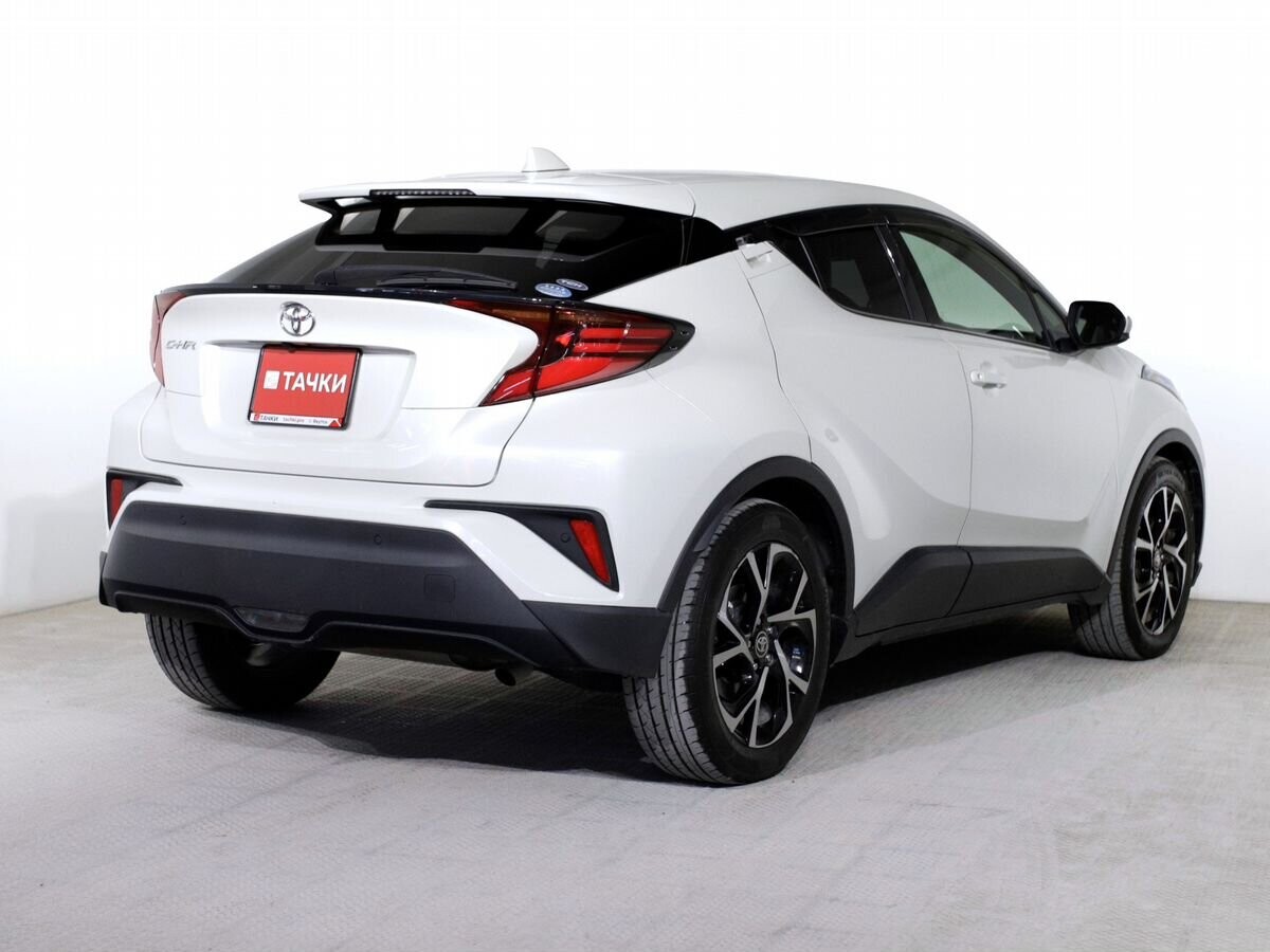 Toyota C-HR 2019 - фото автомобиля