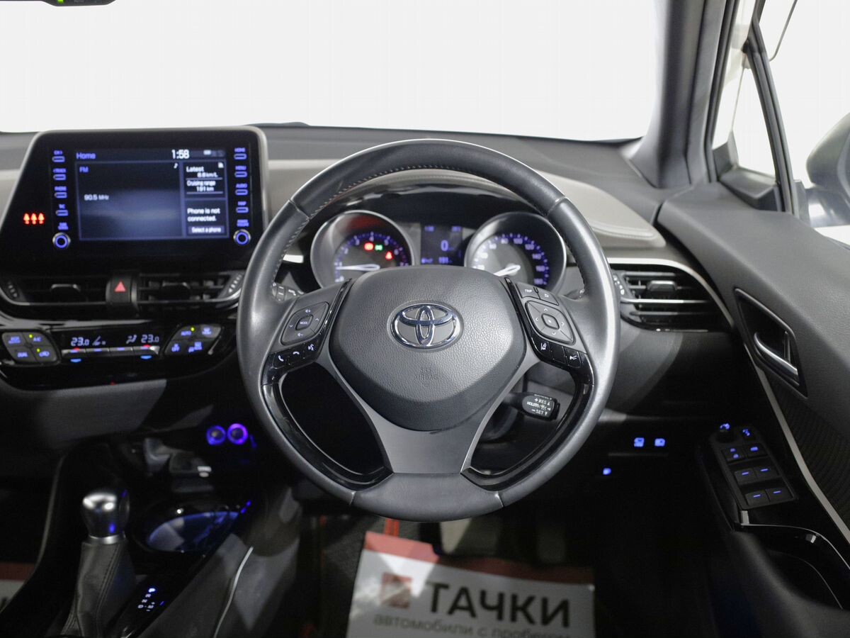 Toyota C-HR 2019 - фото автомобиля