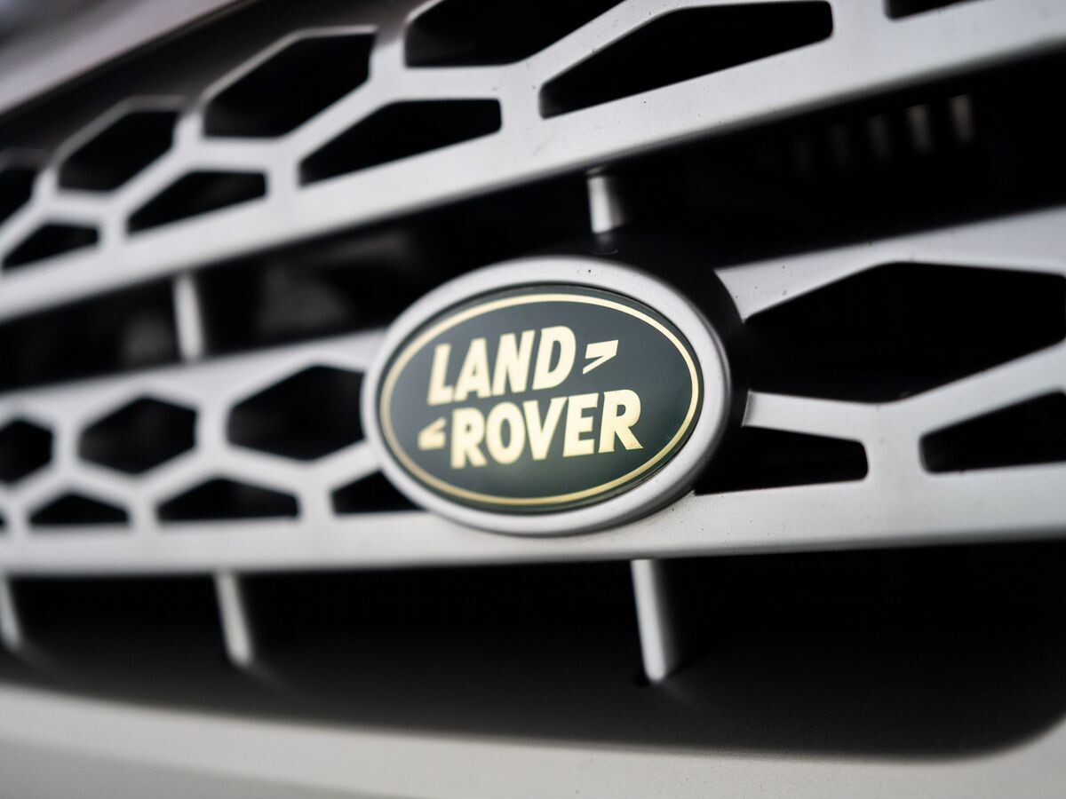 Land Rover Discovery 2010 - фото автомобиля