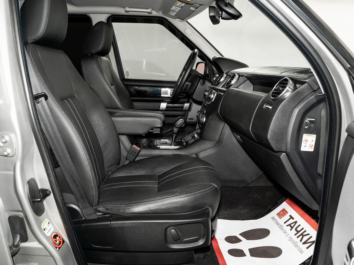 Land Rover Discovery 2010 - фото автомобиля