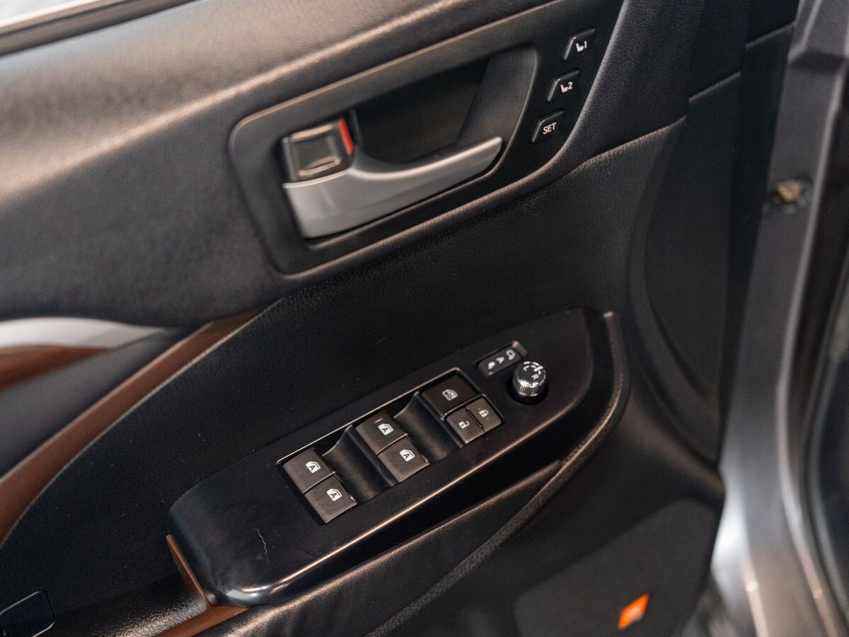 Toyota Highlander 2015 - фото автомобиля