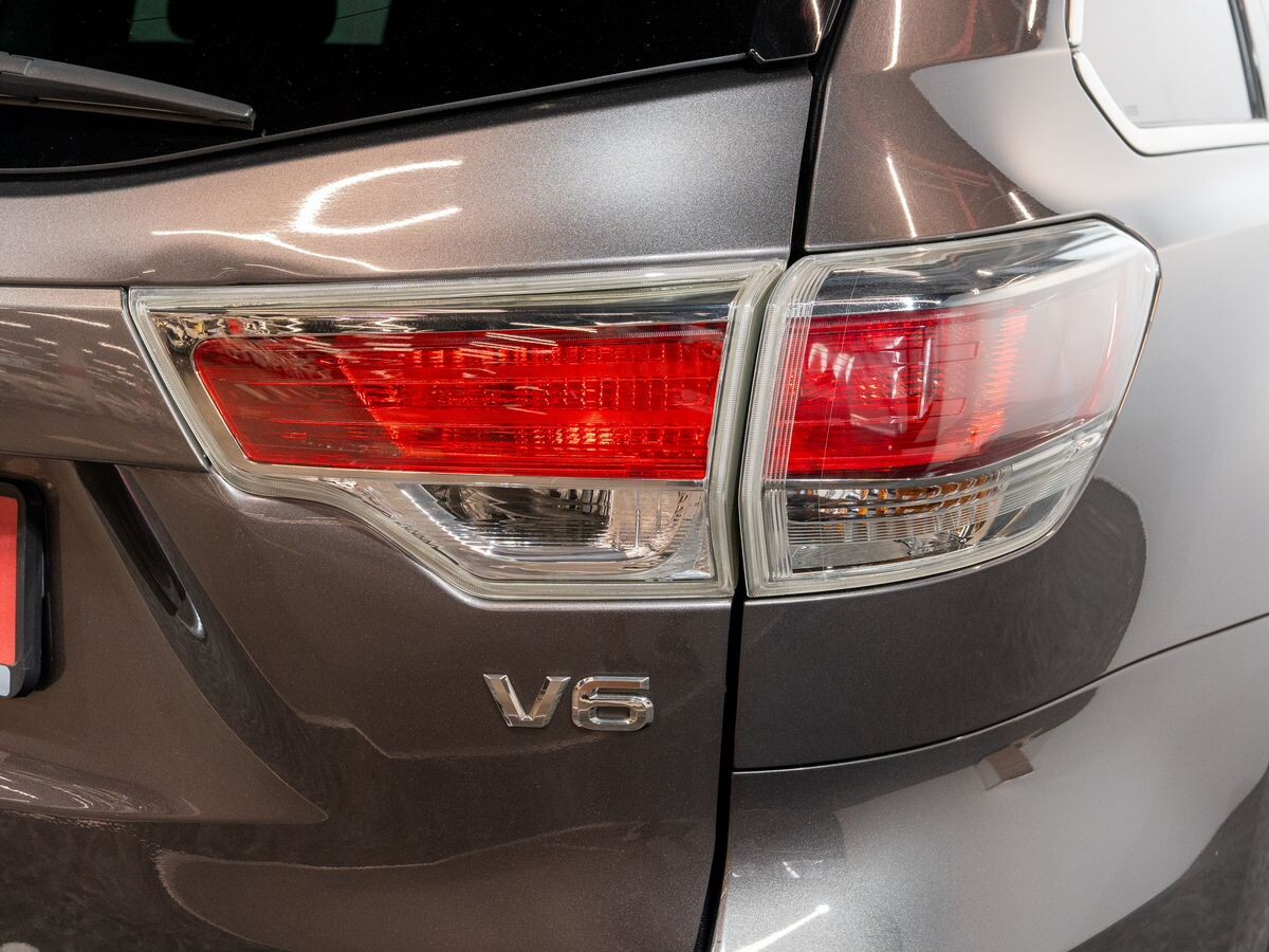 Toyota Highlander 2015 - фото автомобиля