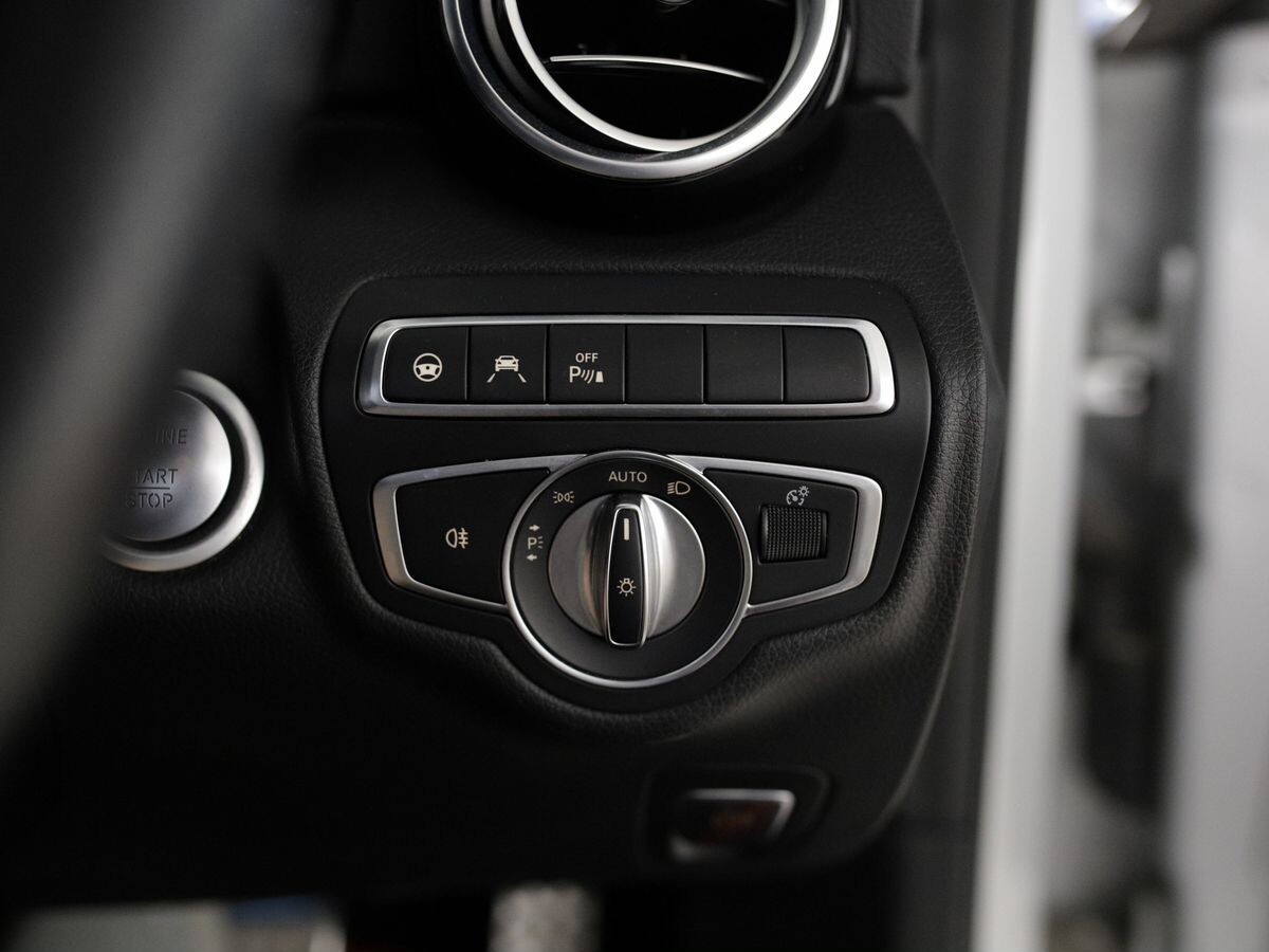 Mercedes-Benz C-Class 2017 - фото автомобиля
