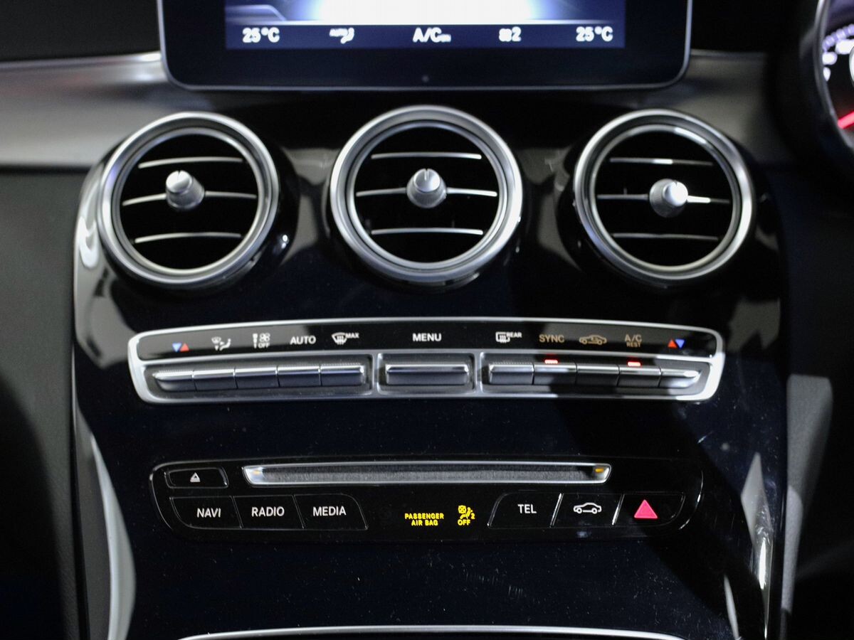 Mercedes-Benz C-Class 2017 - фото автомобиля