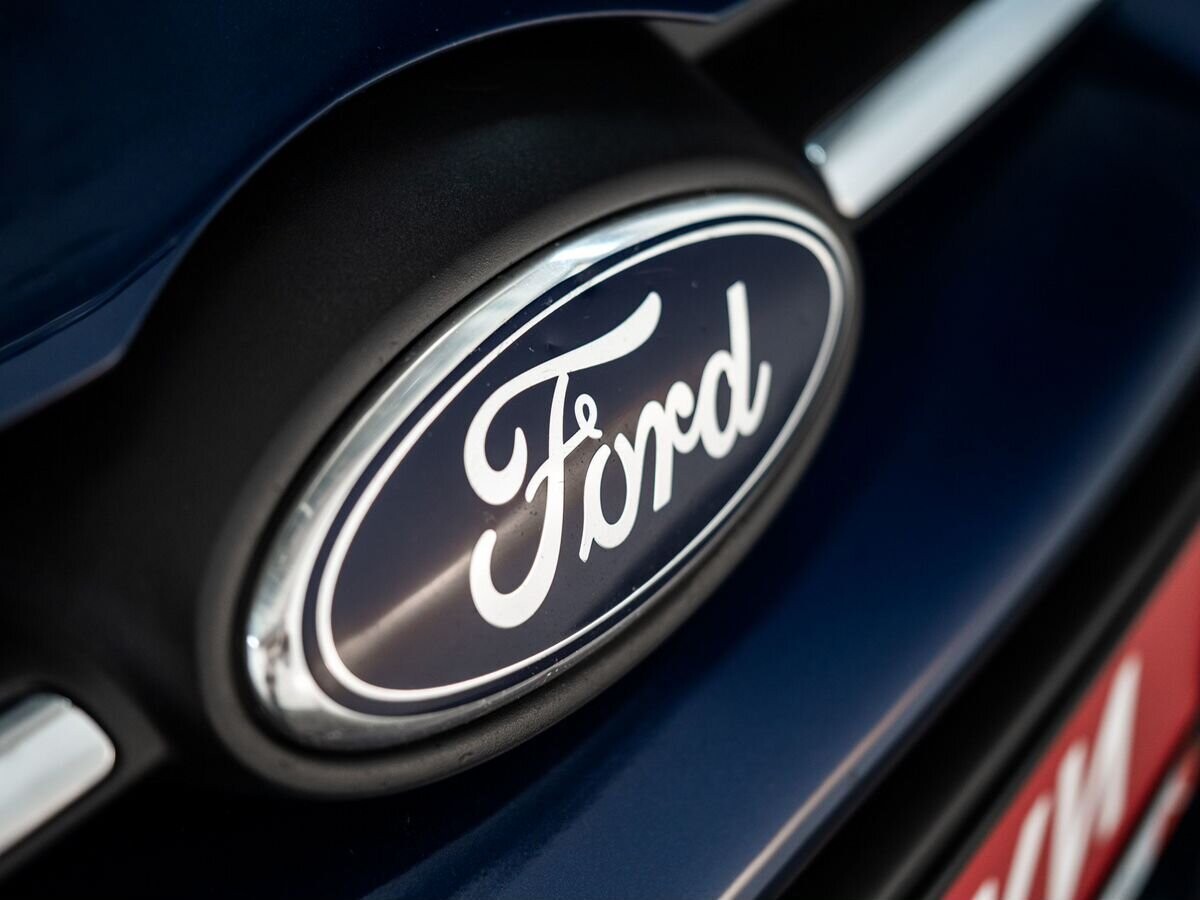 Ford Focus 2012 - фото автомобиля