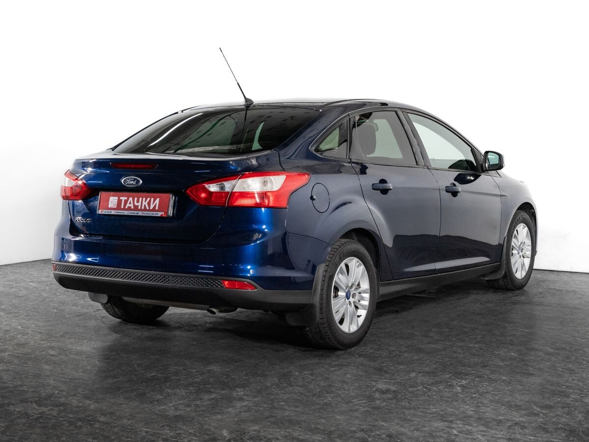 Ford Focus 2012 - фото автомобиля