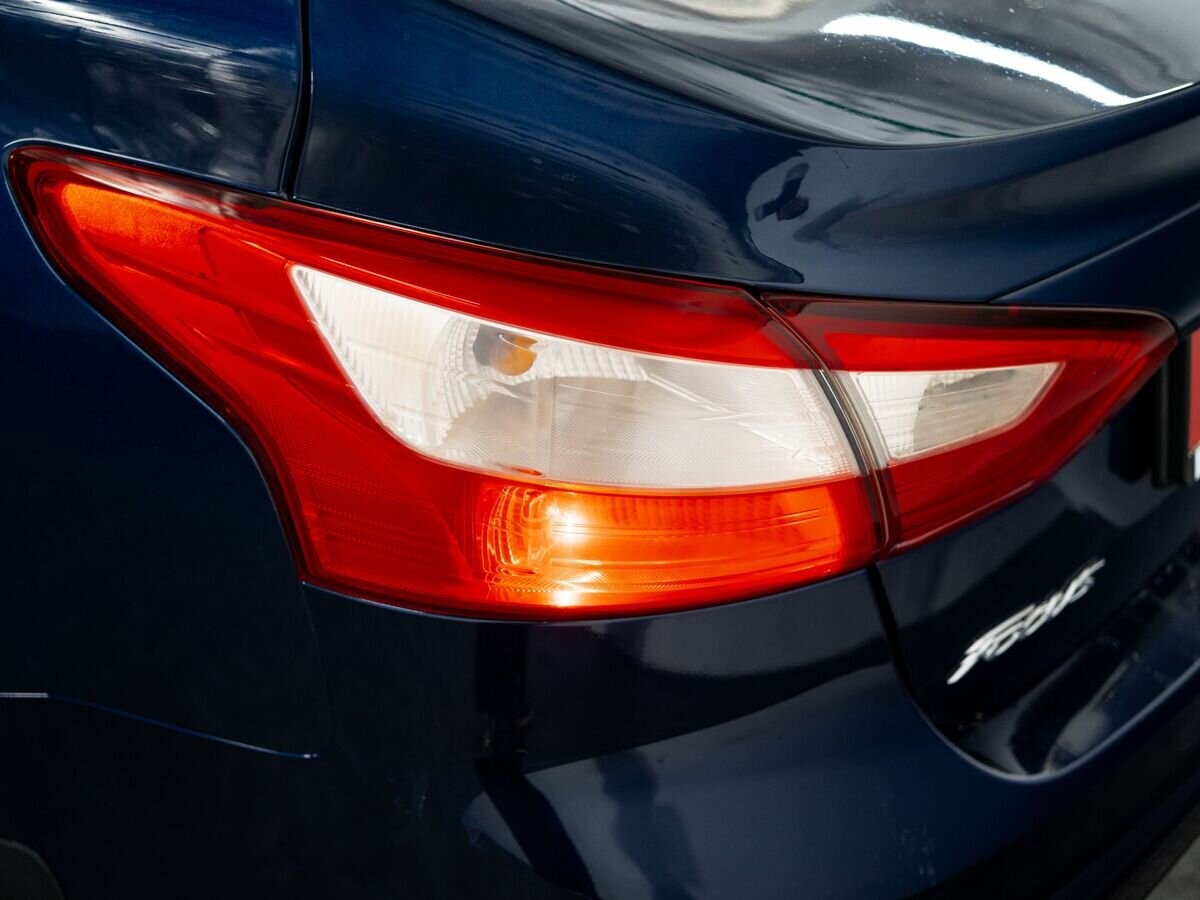 Ford Focus 2012 - фото автомобиля