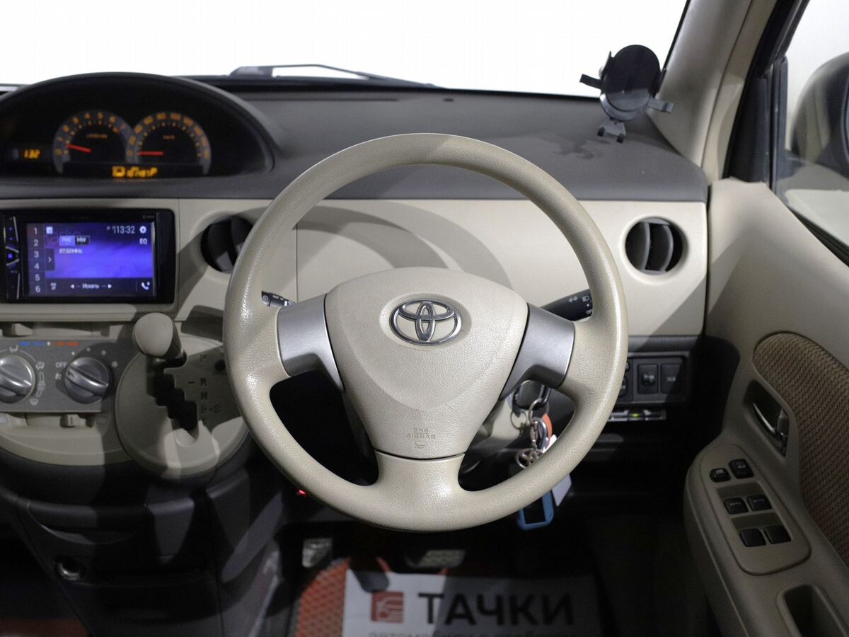 Toyota Sienta 2015 - фото автомобиля