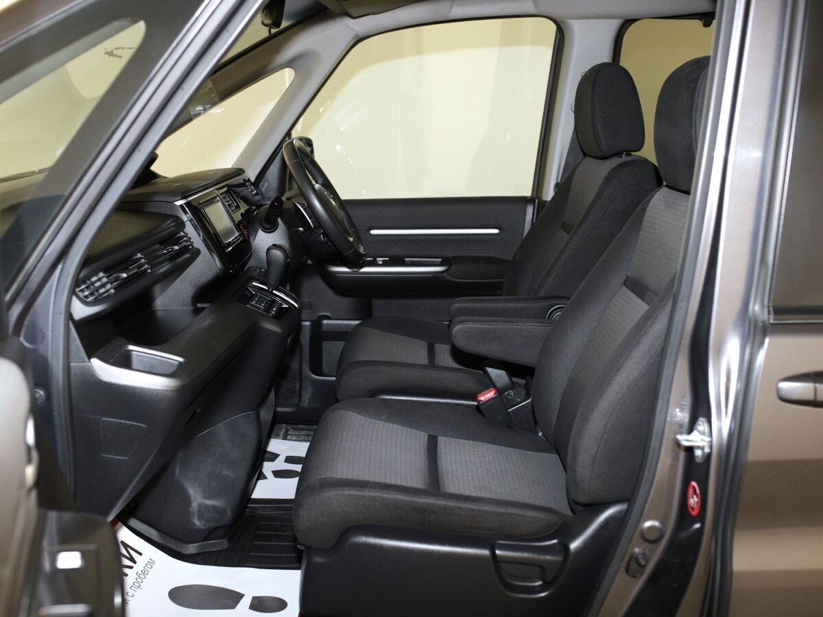 Honda Stepwgn 2020 - фото автомобиля