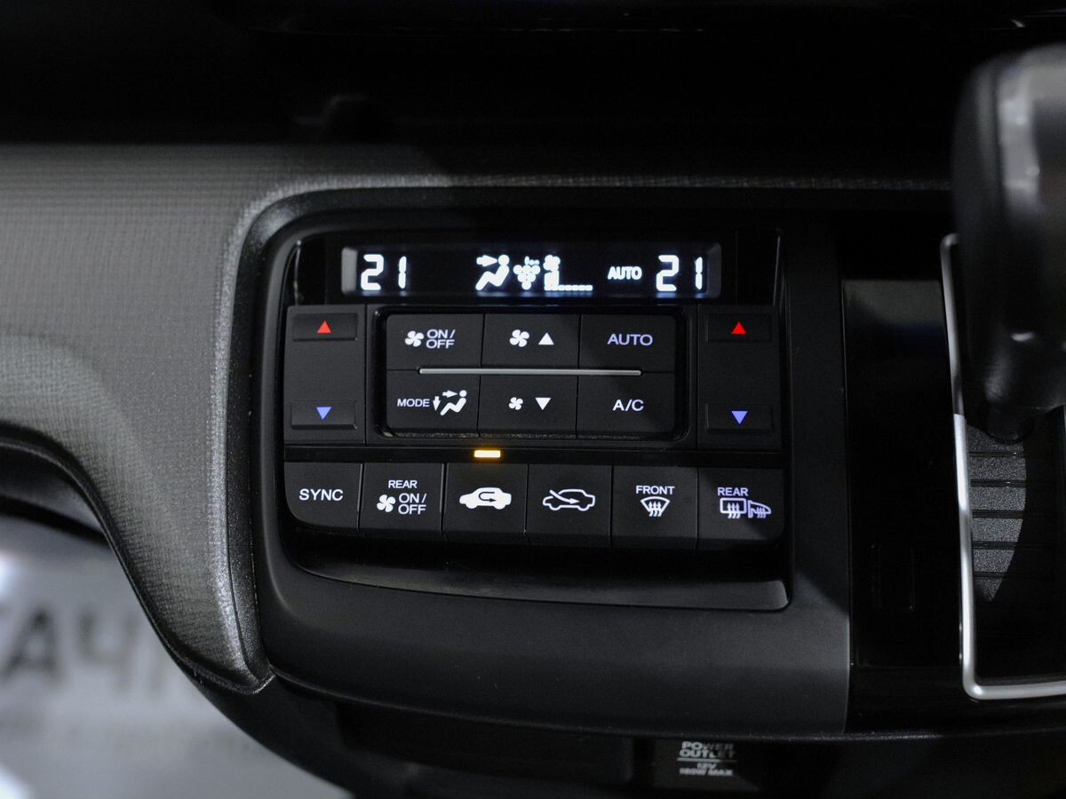Honda Stepwgn 2020 - фото автомобиля