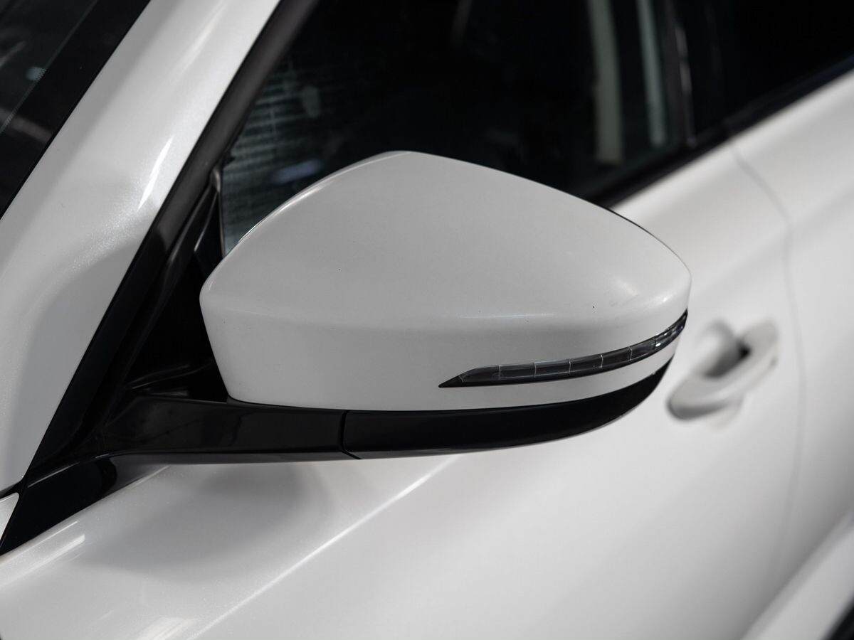 Oshan X7 2020 - фото автомобиля