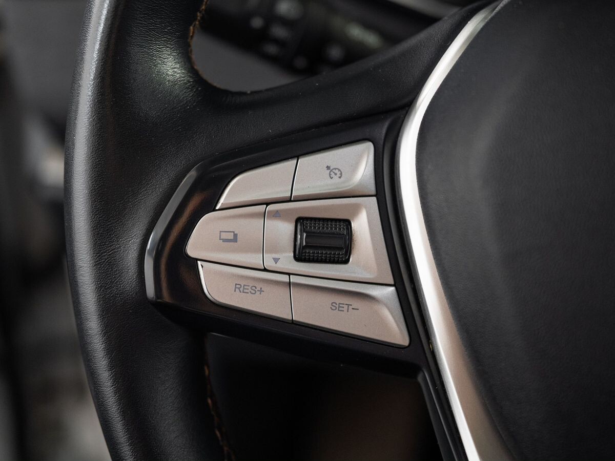 Oshan X7 2020 - фото автомобиля