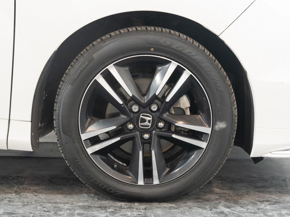 Honda Odyssey 2016 - фото автомобиля