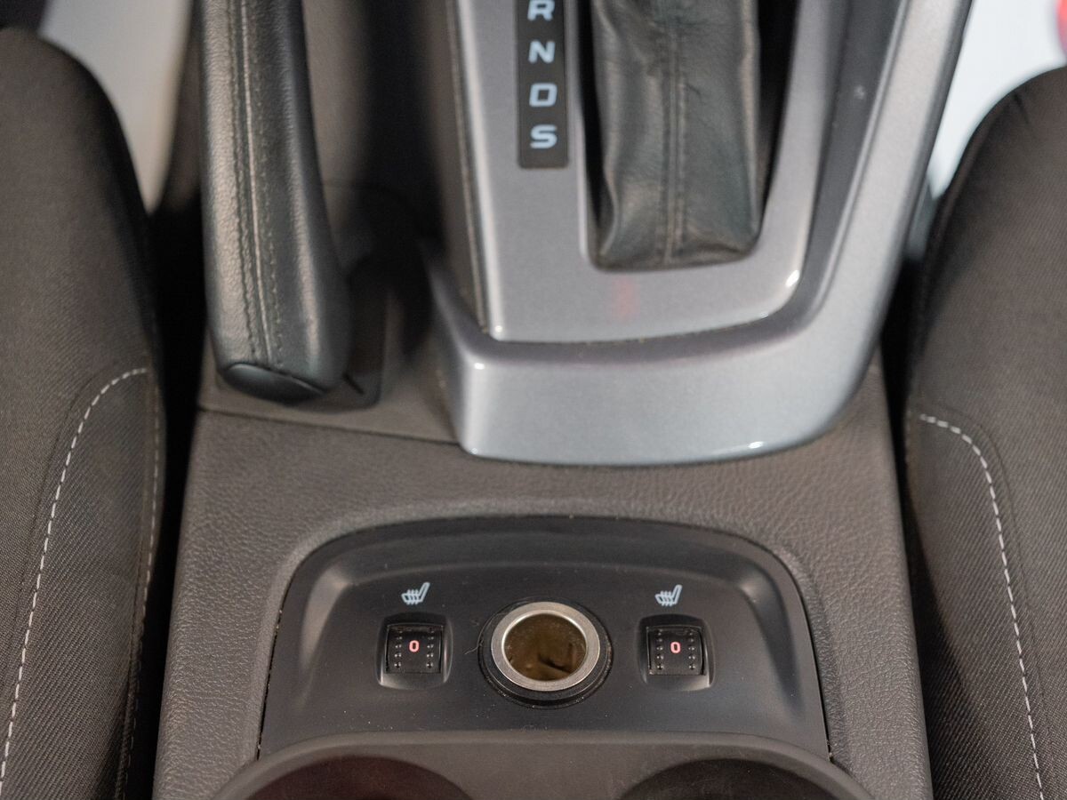 Ford Focus 2012 - фото автомобиля