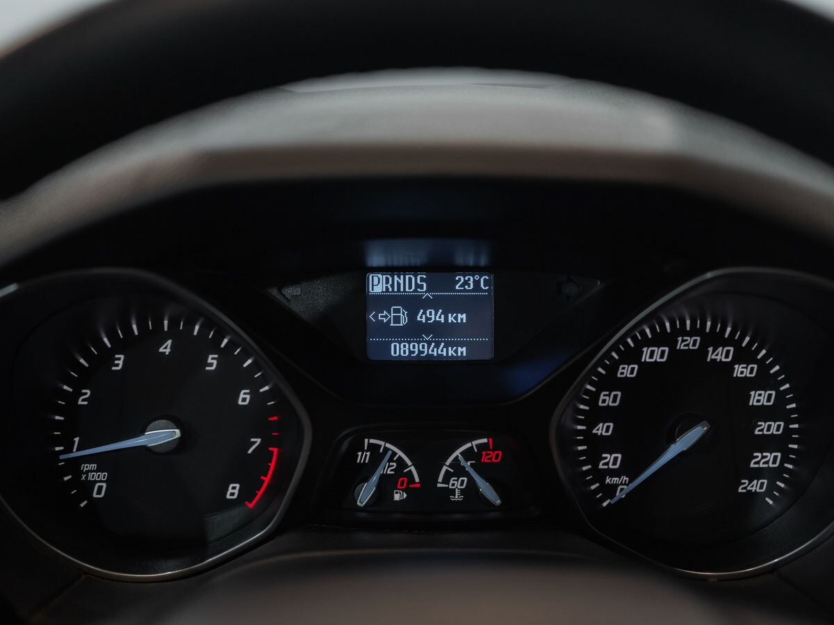 Ford Focus 2012 - фото автомобиля