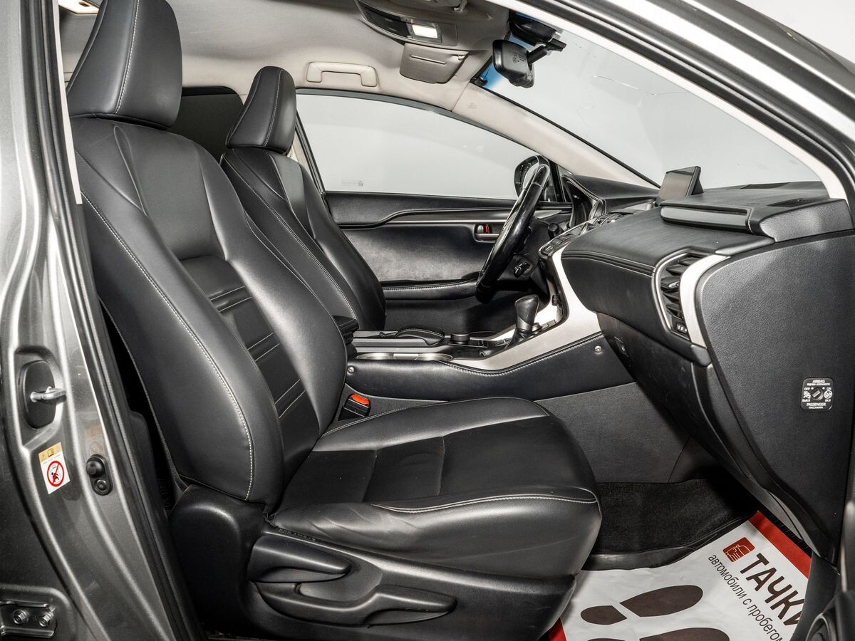 Lexus NX200 2015 - фото автомобиля