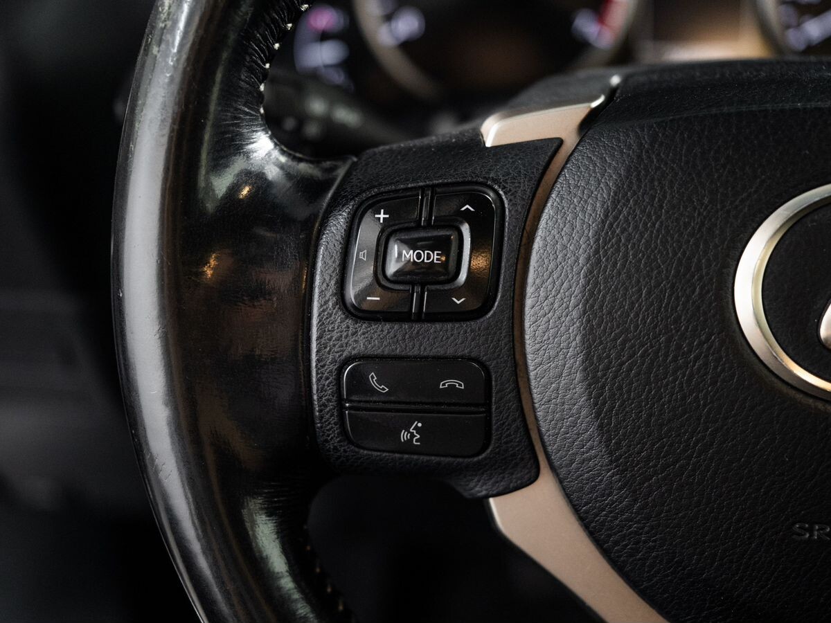 Lexus NX200 2015 - фото автомобиля