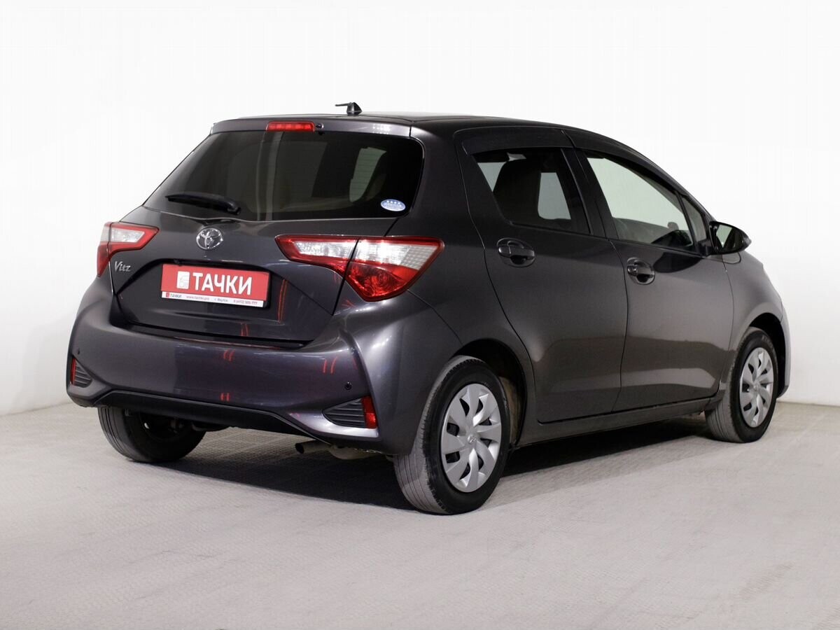 Toyota Vitz 2019 - фото автомобиля