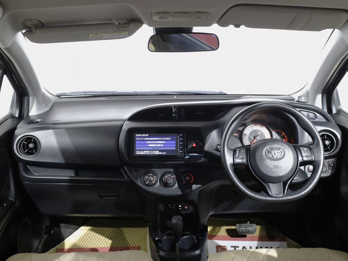 Toyota Vitz 2019 - фото автомобиля