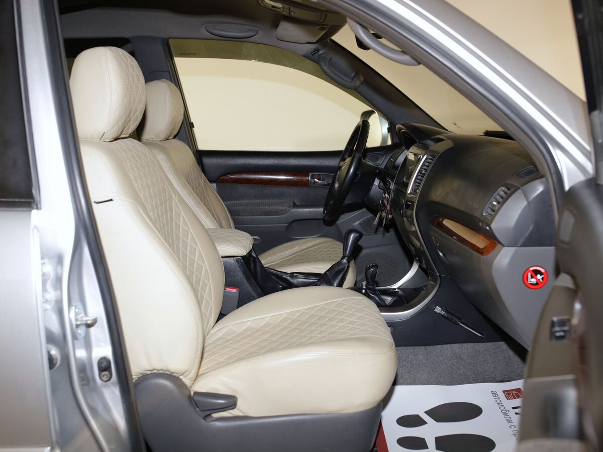 Toyota Land Cruiser Prado 2006 - фото автомобиля