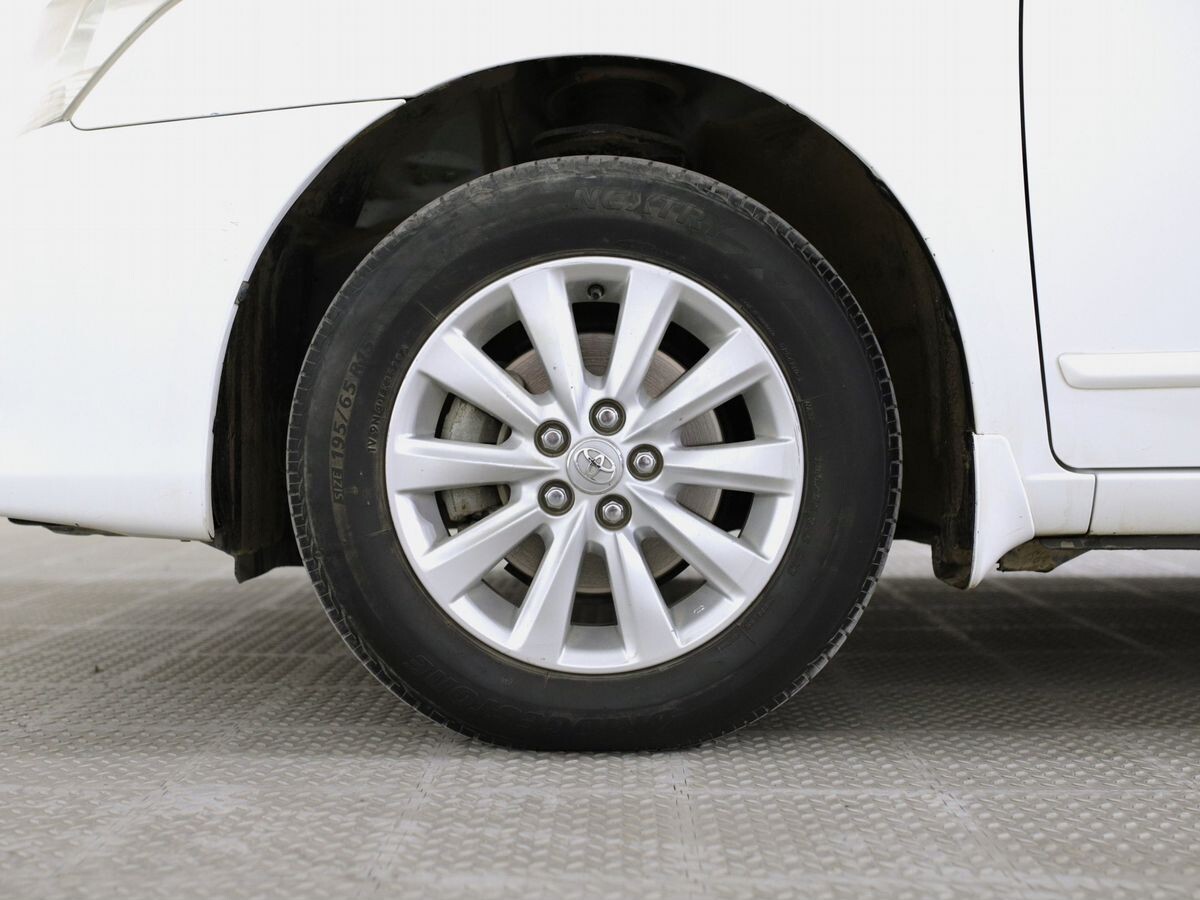 Toyota Premio 2013 - фото автомобиля