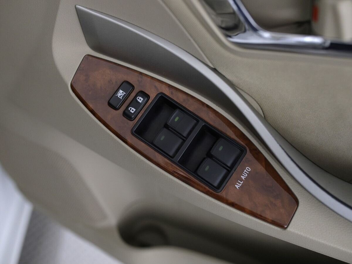 Toyota Premio 2013 - фото автомобиля