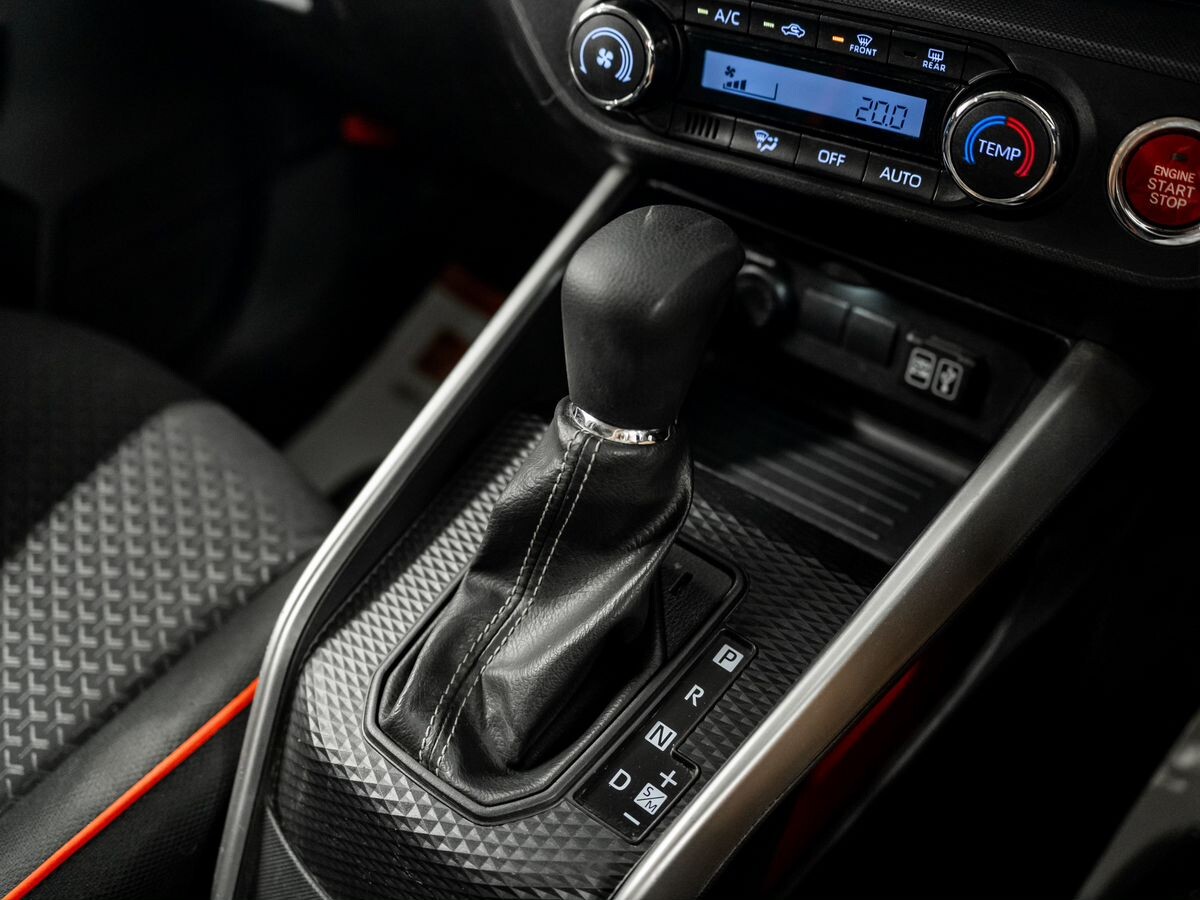 Daihatsu Rocky 2020 - фото автомобиля