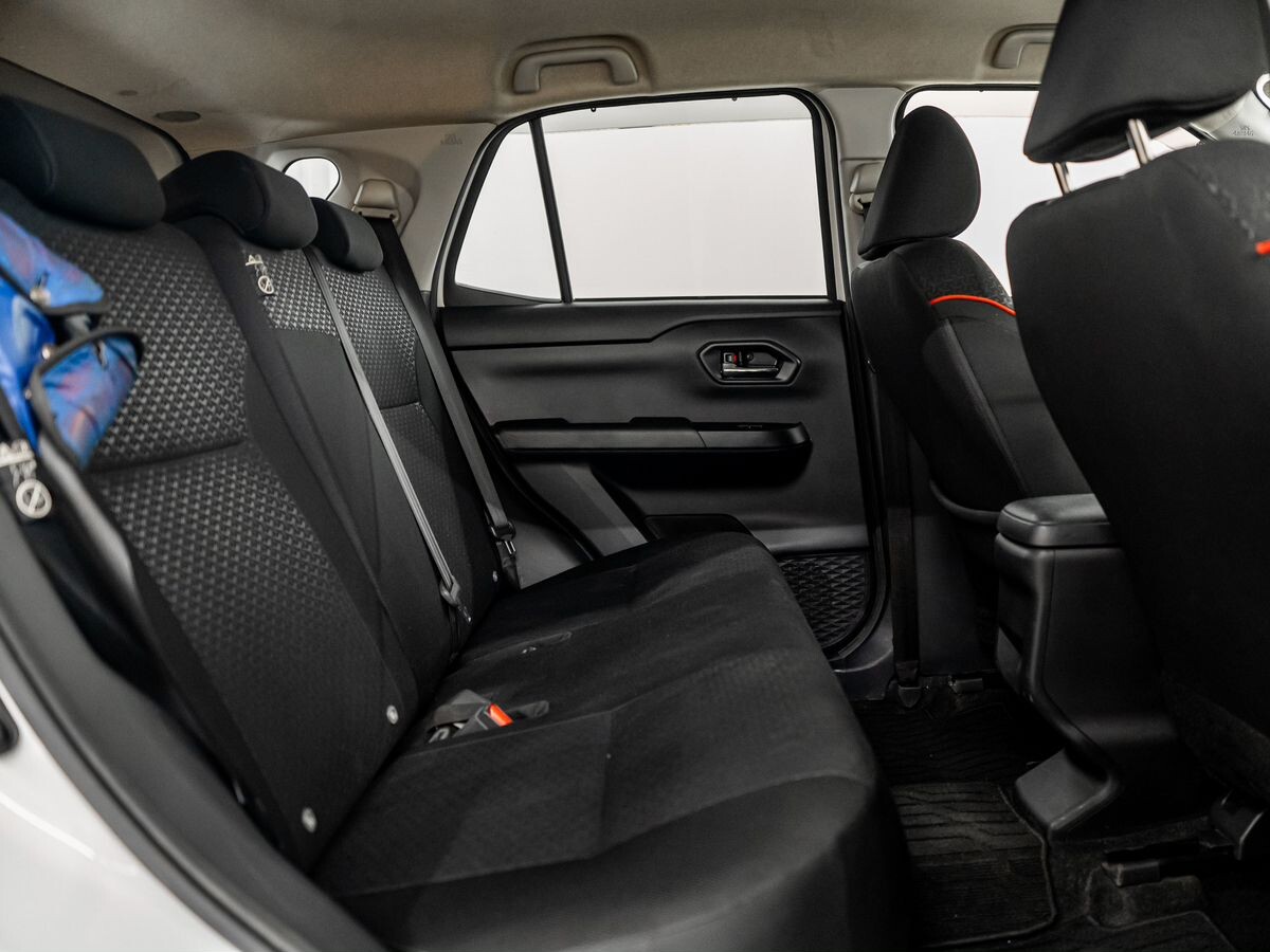 Daihatsu Rocky 2020 - фото автомобиля