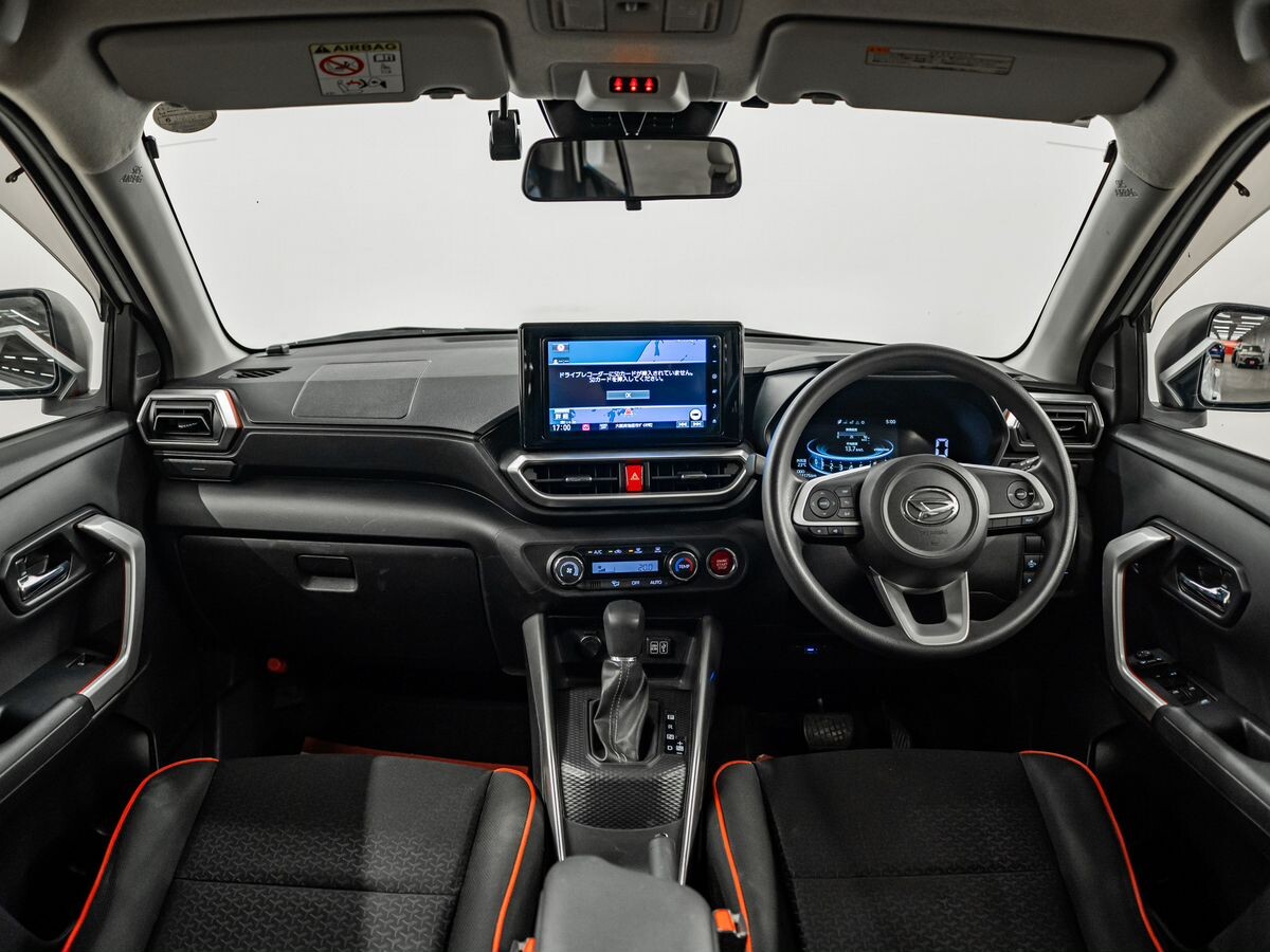 Daihatsu Rocky 2020 - фото автомобиля