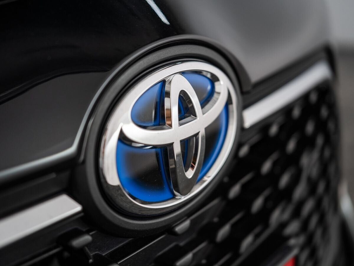 Toyota Sienta 2018 - фото автомобиля