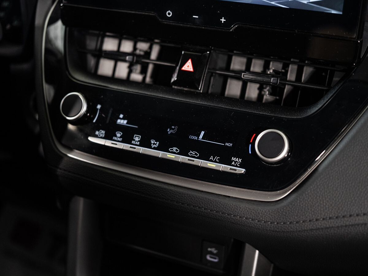 Toyota Corolla Cross 2025 - фото автомобиля