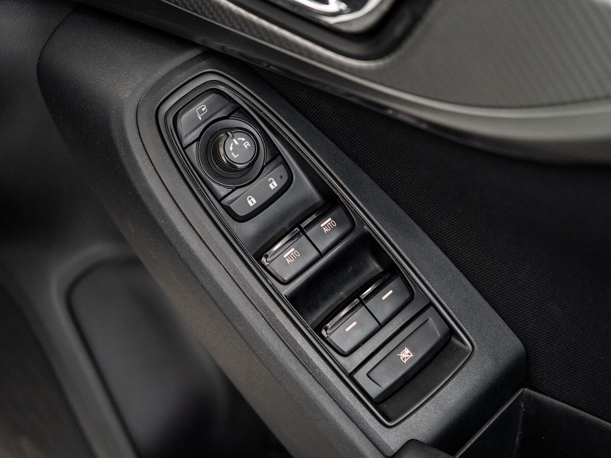 Subaru Impreza 2020 - фото автомобиля