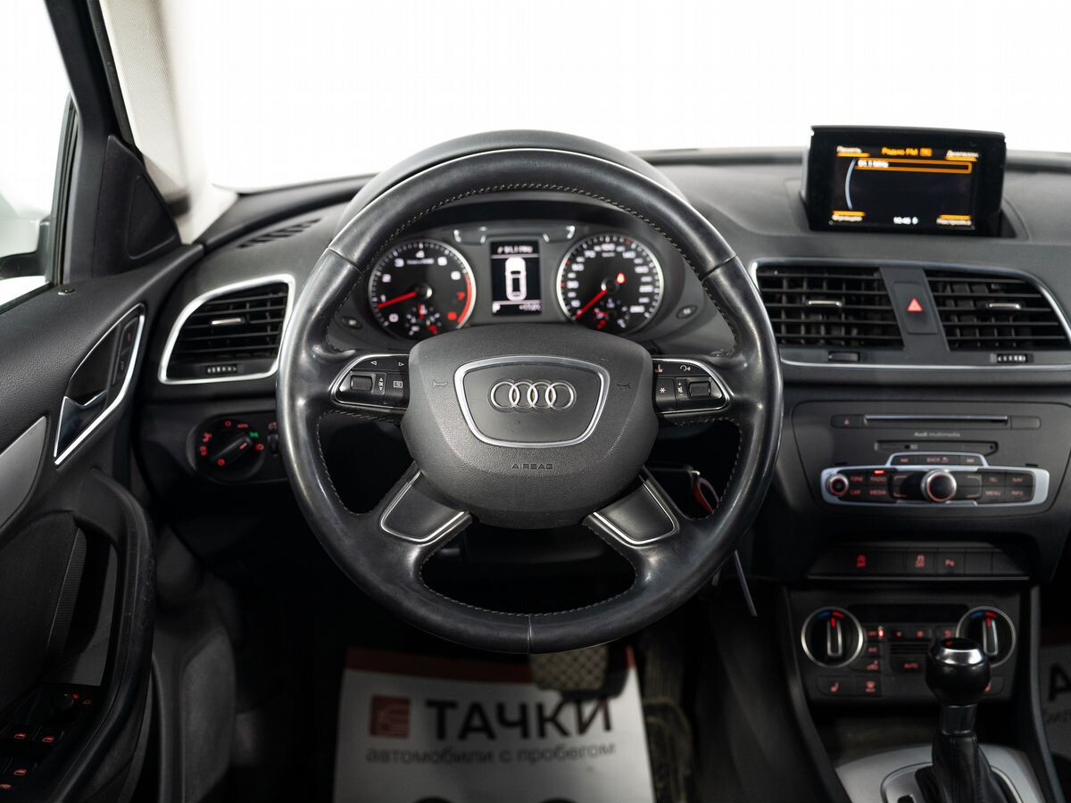Audi Q3 2015 - фото автомобиля