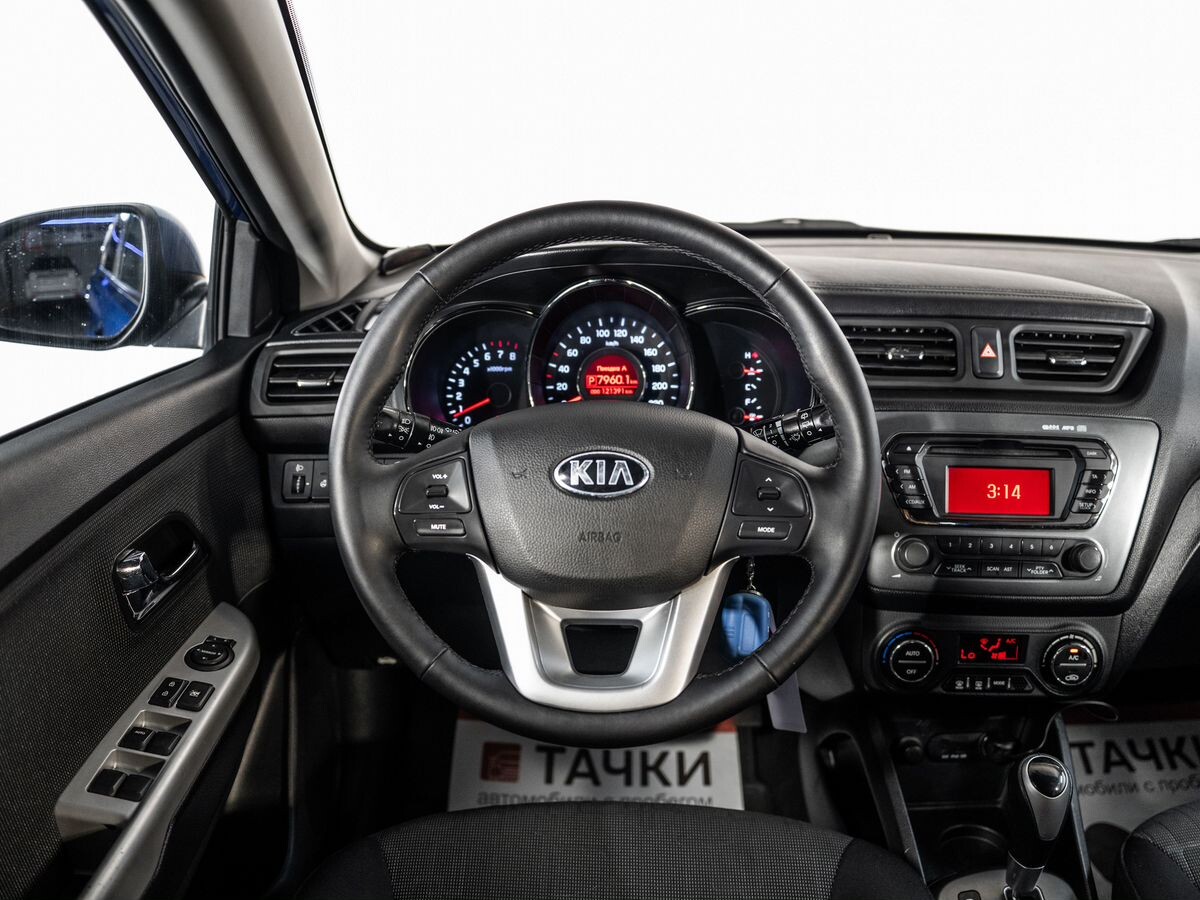 Kia Rio 2013 - фото автомобиля