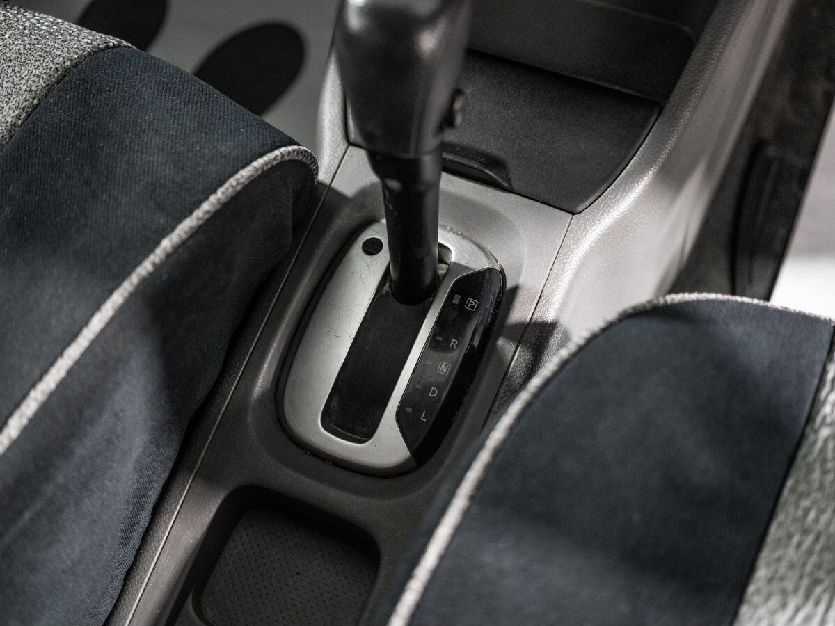 Nissan AD 2014 - фото автомобиля