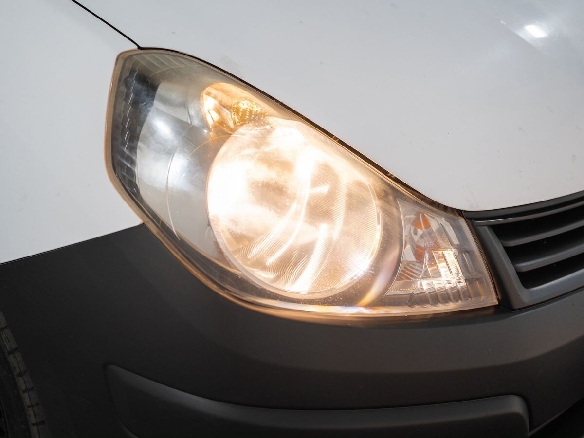 Nissan AD 2014 - фото автомобиля
