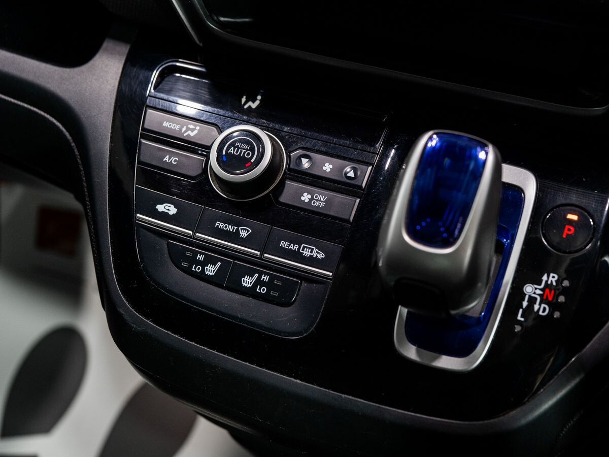 Honda Freed 2016 - фото автомобиля