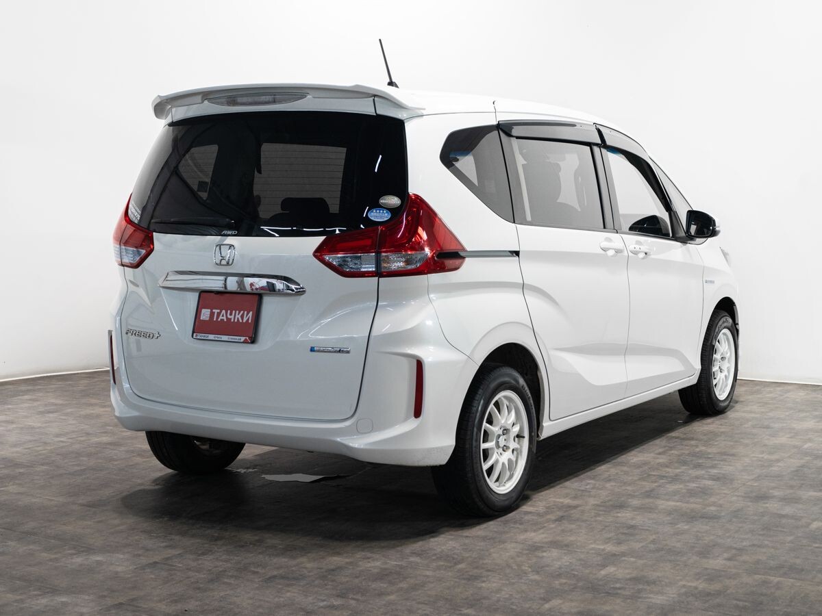 Honda Freed 2016 - фото автомобиля