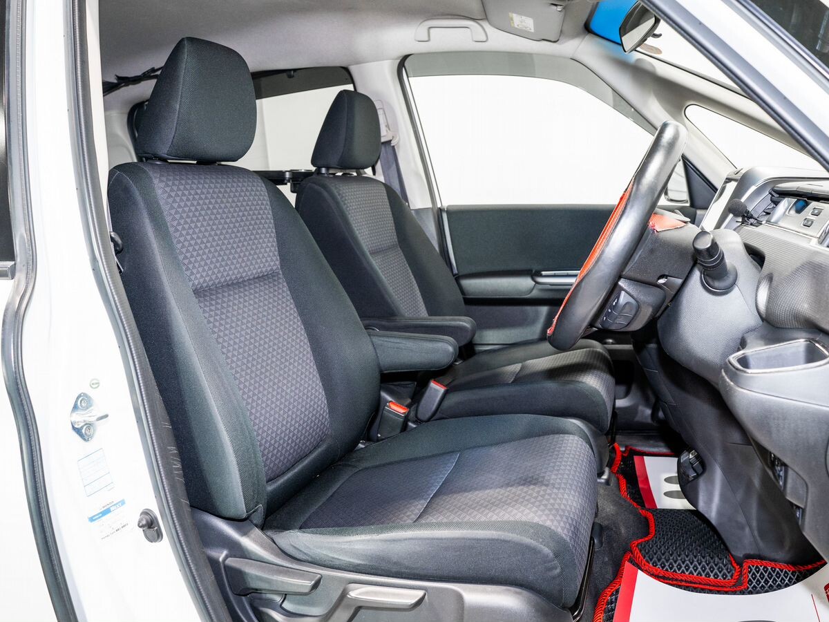 Honda Freed 2016 - фото автомобиля