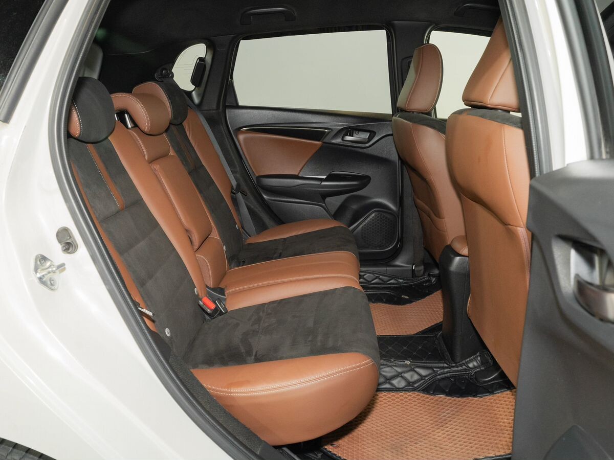 Honda Fit 2017 - фото автомобиля