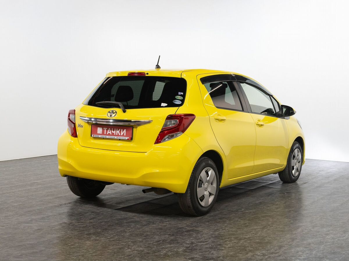 Toyota Vitz 2014 - фото автомобиля