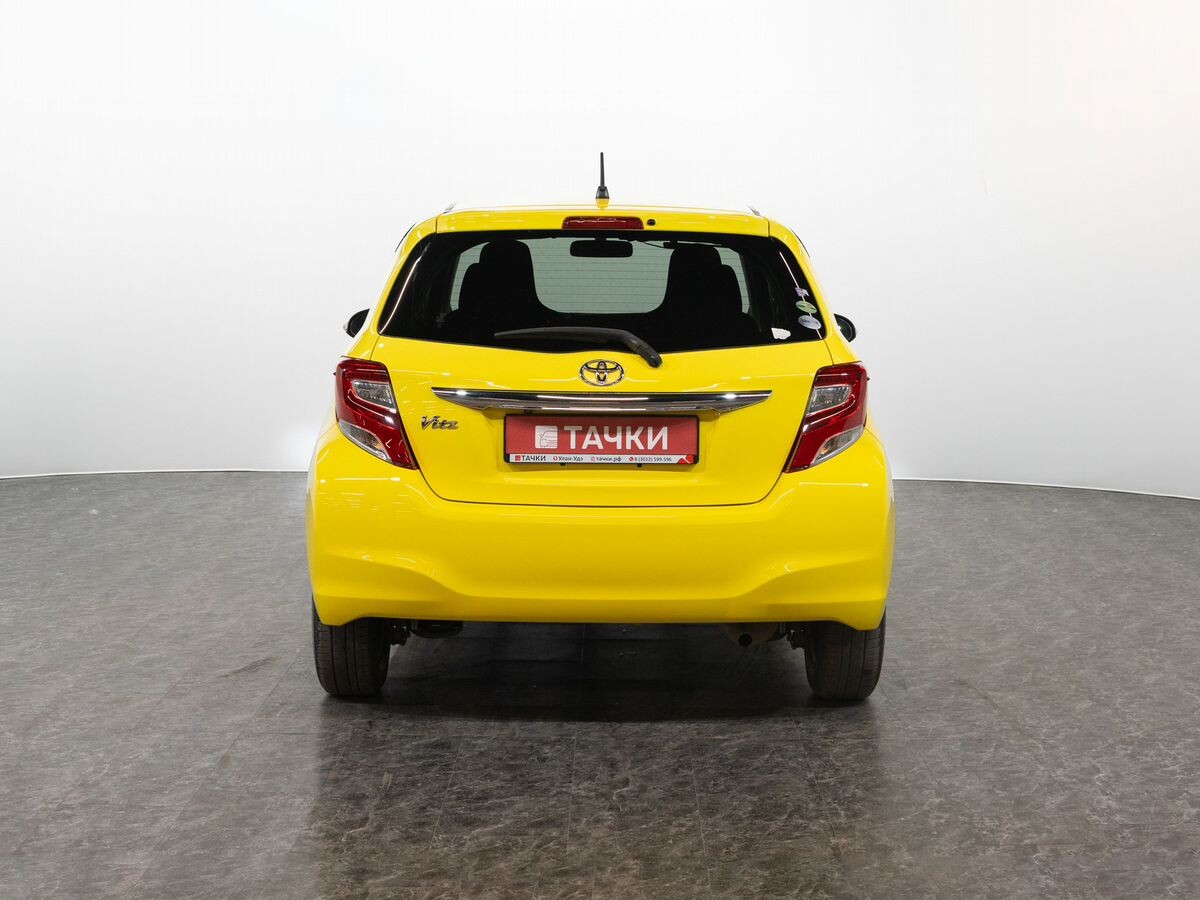 Toyota Vitz 2014 - фото автомобиля