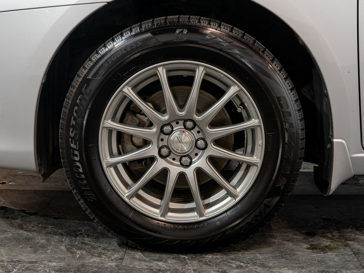 Toyota Premio 2011 - фото автомобиля