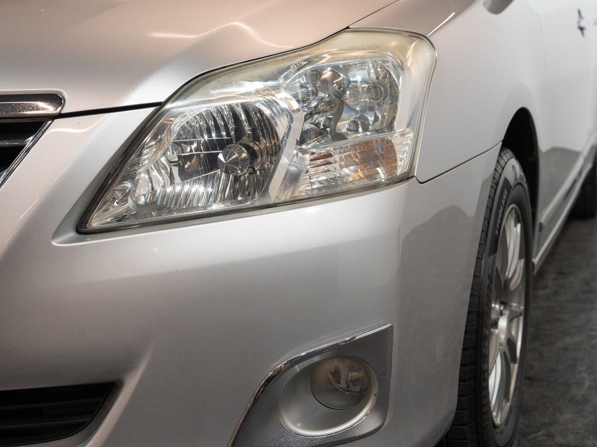 Toyota Premio 2011 - фото автомобиля