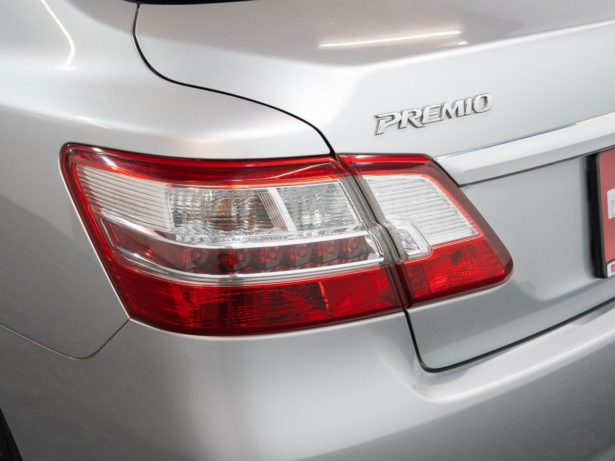 Toyota Premio 2011 - фото автомобиля