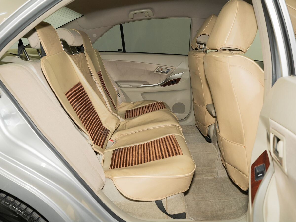 Toyota Premio 2011 - фото автомобиля
