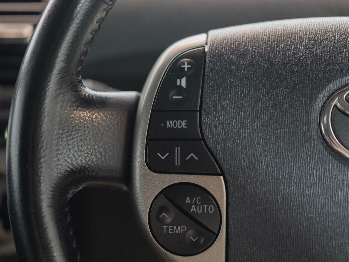 Toyota Prius 2008 - фото автомобиля