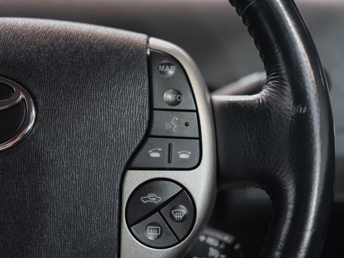 Toyota Prius 2008 - фото автомобиля