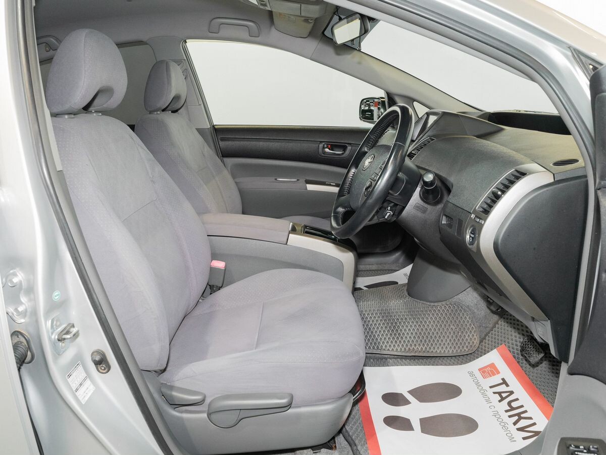 Toyota Prius 2008 - фото автомобиля